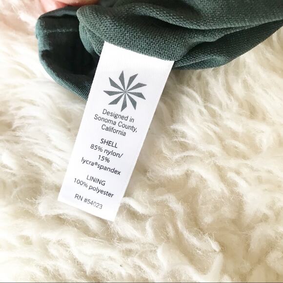 Athleta Aqualuxe Ruched Shirred Halter Tankini Bathing Swim Suit Top Green XXS - Picture 10 of 11